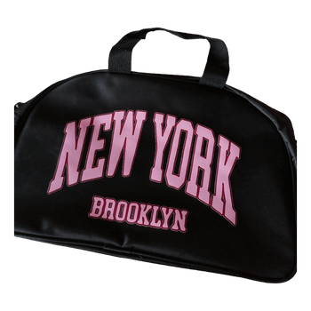 Musta New York kassi