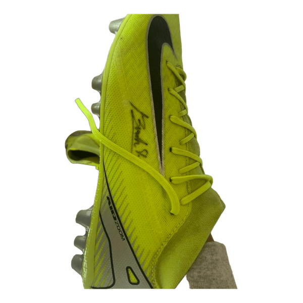 Gule Nike Zoom fodboldstøvler.