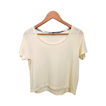 Vaaleankeltainen cropped T-paita