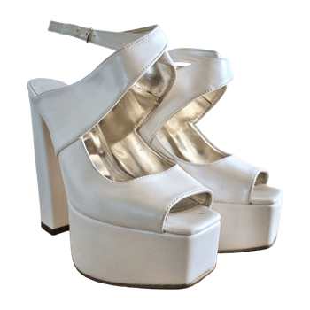 Ereybe heels