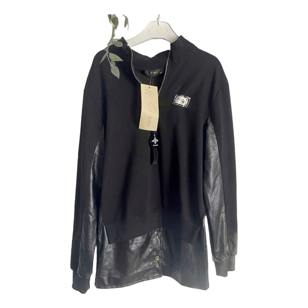 Black zip sweatshirt