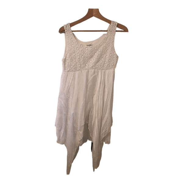 White lace trim dress