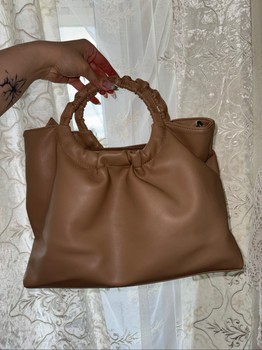 Beige gathered handle leather bag
