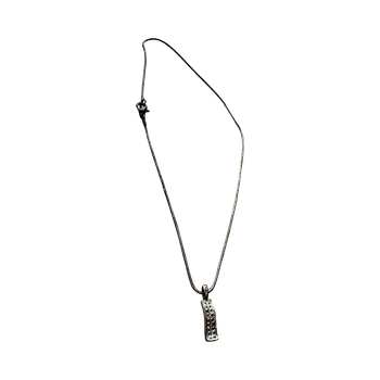 Hopeanvärinen Kaulakoru