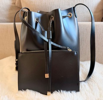 Coccinelle bucket bag& pussukka