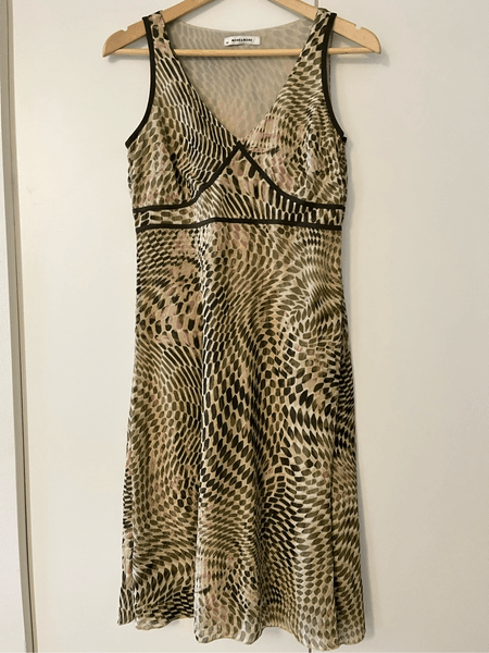 Patterned sleeveless dress