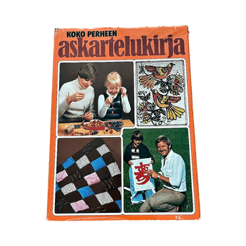 Koko perheen askartelukirja