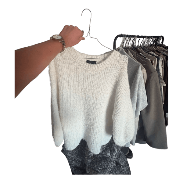 White knitted jumper