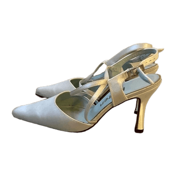 Kitten heels