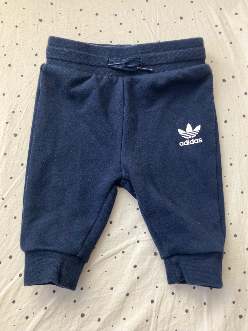 Adidas collegehousut vauvalle