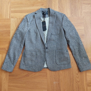 Harmaa kalanruotobleiseri