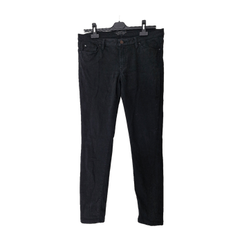 Mustat matalavyötäröiset skinny-farkut