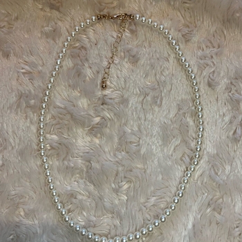 Helmikaulakoru jewelry
