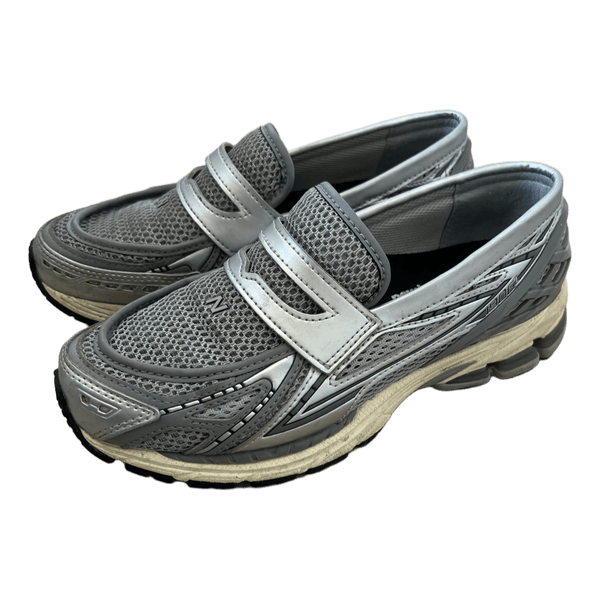 New balance sneakers