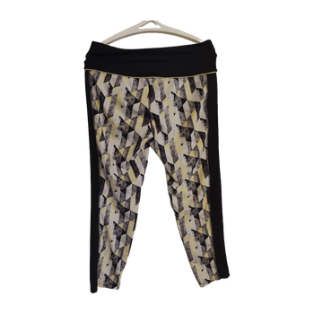 Urheiluleggingsit