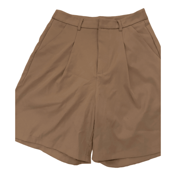 Sisters Point beige shorts