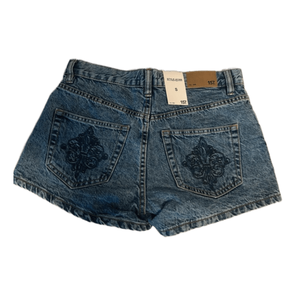 Blå jeansshorts med brodyr