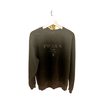 Mustat collegepaidat, PRADA