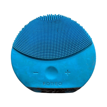 Facial cleansing brush