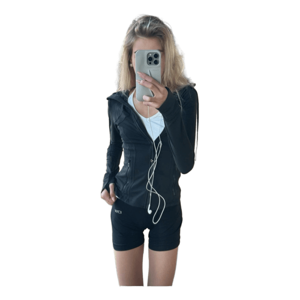 Smooth Seamless Midi Shorts