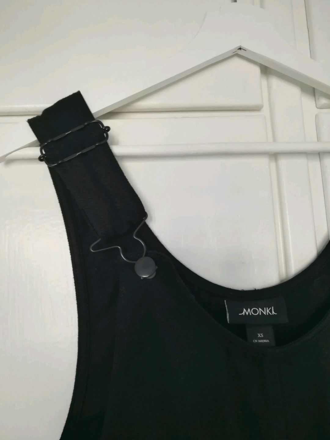 Monki dress