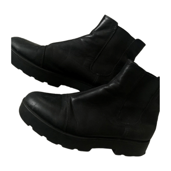 Vagabond boots