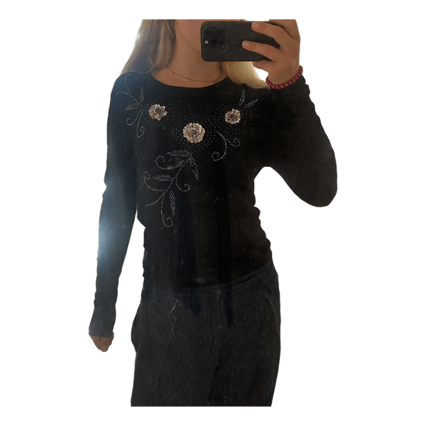Sortlangærmet top/sweater med broderi
