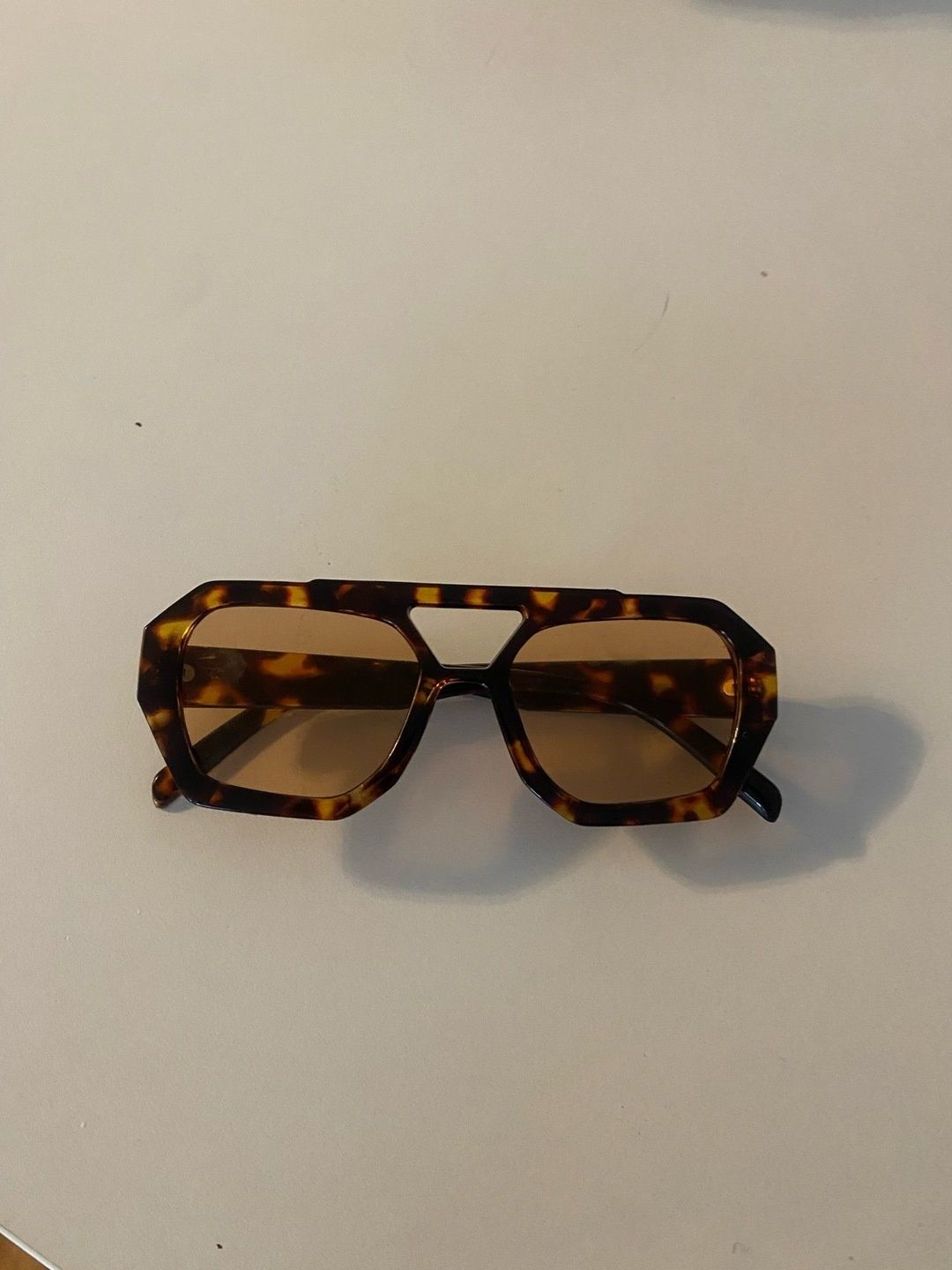 Kaupanpäälle: sunglasses