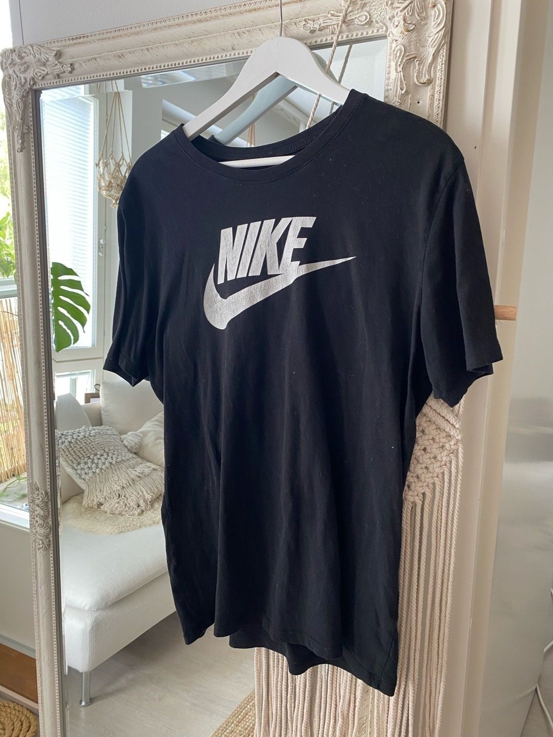Nike top