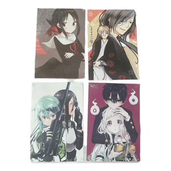 Anime-aiheisia julisteita