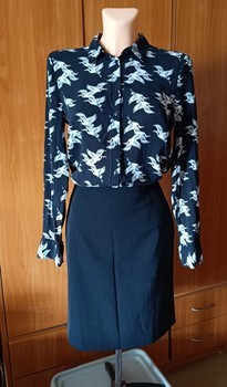 Black crane print blouse