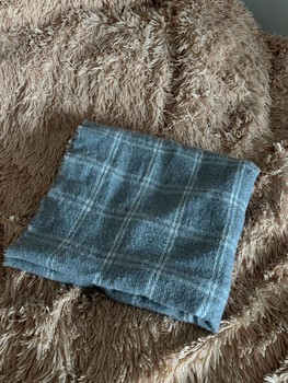 Grey plaid scarf – SinSay