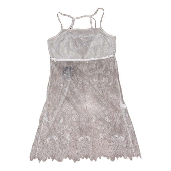 White lace nightdress