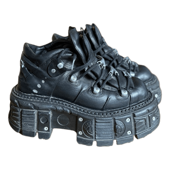 New Rock. Black leather platform shoes