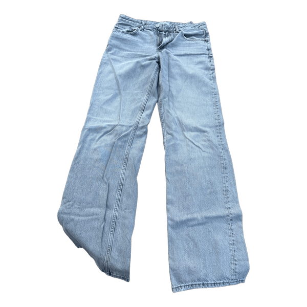 Lyseblå jeans i denim