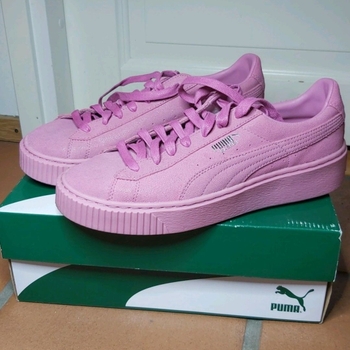 Puma sneakers