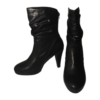 Bianco. boots