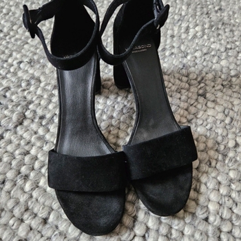 Vagabond heels