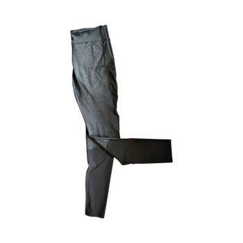 Vihreän harmaat juoksuhousut, karitraa