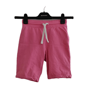 Vaaleanpunaiset shortsit