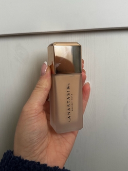 Anastasia Beverly Hills Impeccable meikkivoide