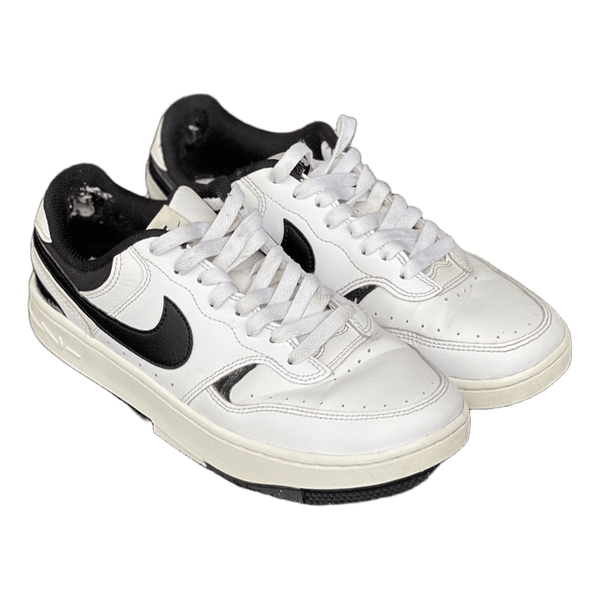 Nike white black sneakers Gamma Force
