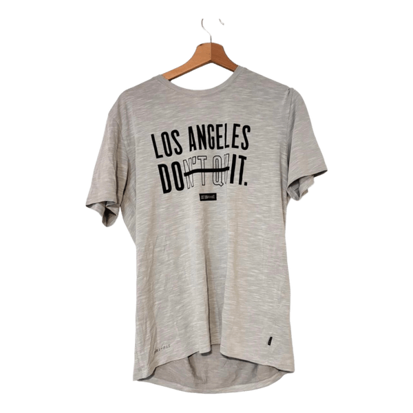 Graues t-shirt mit print