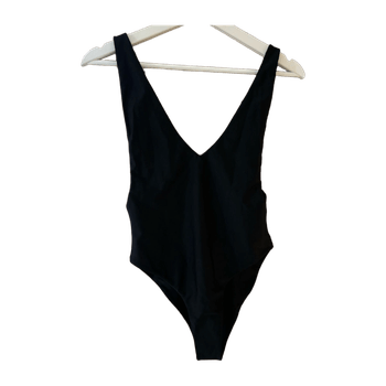 Hallaxhalla clothing