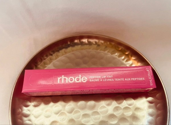 Rhode peptide lip tint