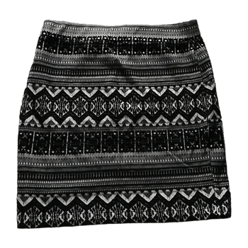 Pieces skirt