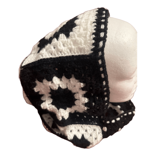 Virkattu huppu/ balaclava (Oversize malli)