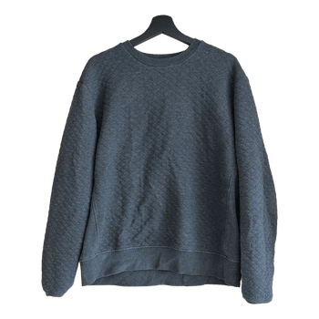 Quilted grey sweatshirt