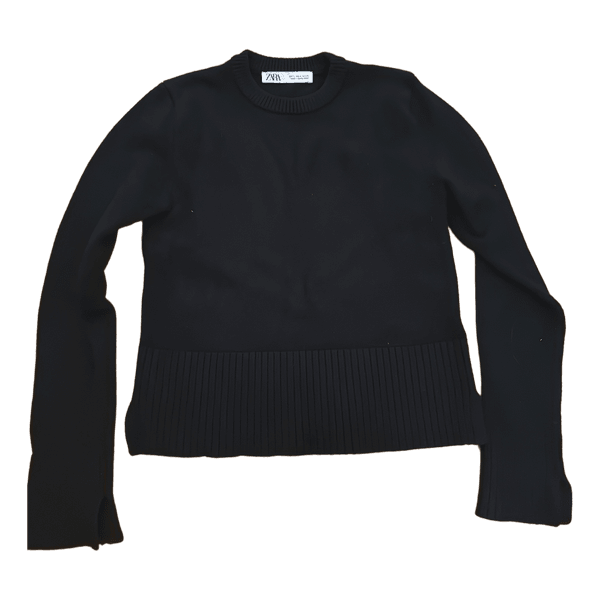 Sort striktrøje