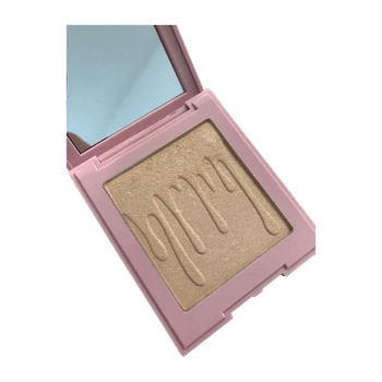 Kylie cosmetics highlighter